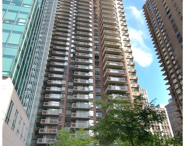 235 E 40th St - Photo Thumbnail 16