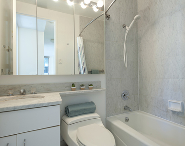235 E 40th St - Photo Thumbnail 7