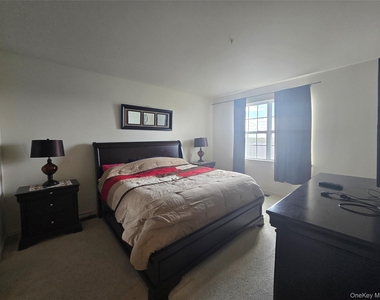 913 Hawthorn Way - Photo Thumbnail 11