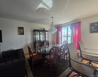 913 Hawthorn Way - Photo Thumbnail 5