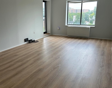 50 Columbus Avenue - Photo Thumbnail 6