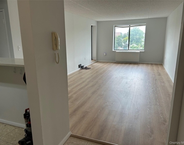 50 Columbus Avenue - Photo Thumbnail 5