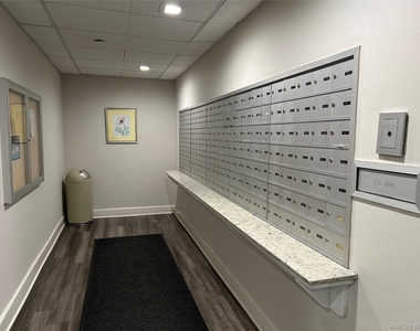 50 Columbus Avenue - Photo Thumbnail 2