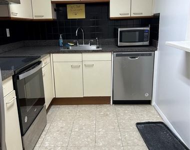 50 Columbus Avenue - Photo Thumbnail 7