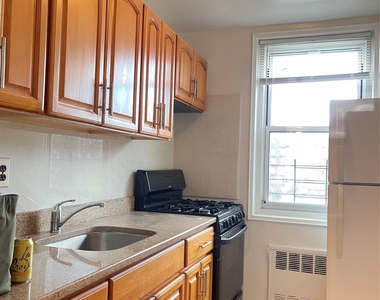 66-01 Burns Street - Photo Thumbnail 3