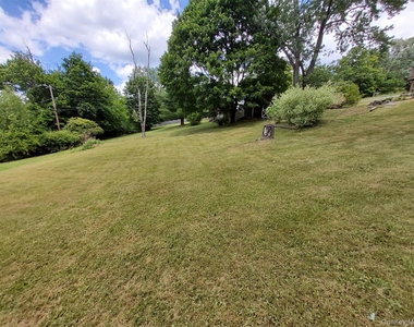 469 Hillside Road - Photo Thumbnail 12