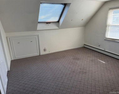 260 Toronto Avenue - Photo Thumbnail 4