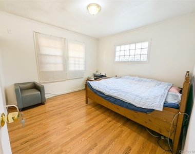 806 Oliver Avenue - Photo Thumbnail 5