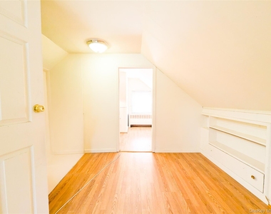 806 Oliver Avenue - Photo Thumbnail 12