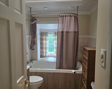 1396 Illinois Avenue - Photo Thumbnail 11