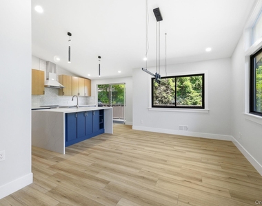 7 Brookdell Drive - Photo Thumbnail 7
