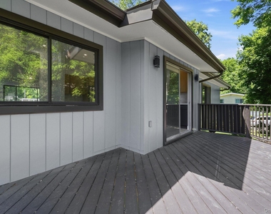 7 Brookdell Drive - Photo Thumbnail 5
