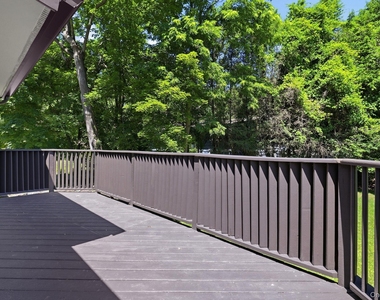 7 Brookdell Drive - Photo Thumbnail 6