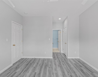 1410 Half Moon Bay Drive - Photo Thumbnail 4