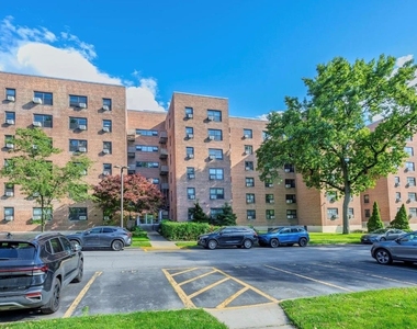 212-04 75th Avenue - Photo Thumbnail 11