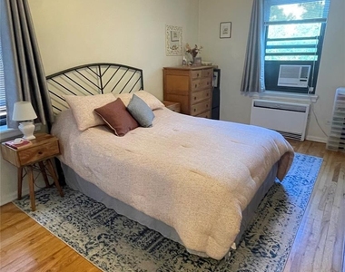 212-04 75th Avenue - Photo Thumbnail 6