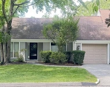 957a Heritage Hills Drive - Photo Thumbnail 16