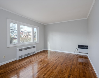 152 Charles Street - Photo Thumbnail 1