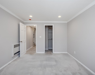 152 Charles Street - Photo Thumbnail 9