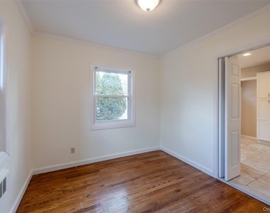 152 Charles Street - Photo Thumbnail 11