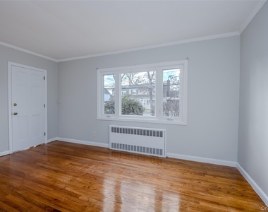 152 Charles Street - Photo Thumbnail 3
