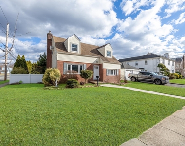 152 Charles Street - Photo Thumbnail 18