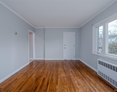 152 Charles Street - Photo Thumbnail 2
