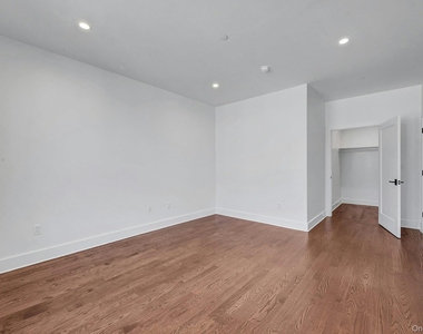 291 Main Street - Photo Thumbnail 7