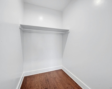 291 Main Street - Photo Thumbnail 8