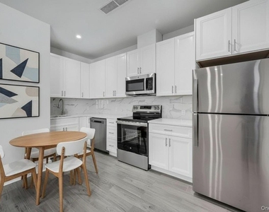 291 Main Street - Photo Thumbnail 2