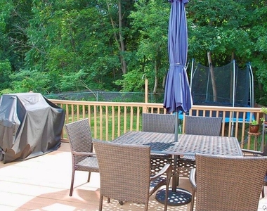 18 Coralyn Avenue - Photo Thumbnail 5