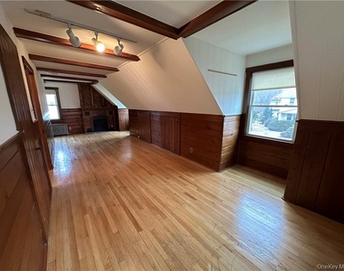 17 Harriman Avenue - Photo Thumbnail 10