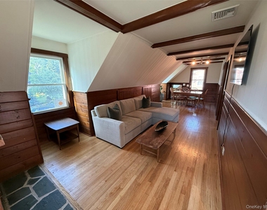17 Harriman Avenue - Photo Thumbnail 6