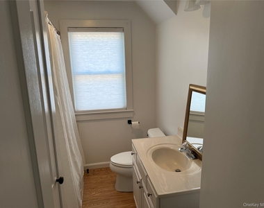 17 Harriman Avenue - Photo Thumbnail 19