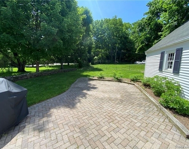 17 Harriman Avenue - Photo Thumbnail 21