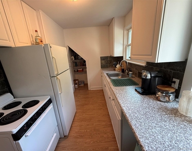 17 Harriman Avenue - Photo Thumbnail 12
