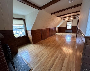 17 Harriman Avenue - Photo Thumbnail 11