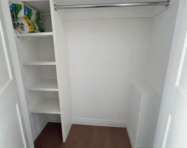 109 Palisade Street - Photo Thumbnail 7