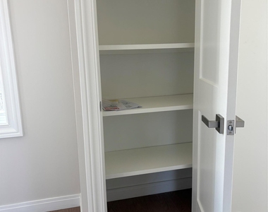 109 Palisade Street - Photo Thumbnail 15