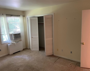 10 Wild Oaks Road - Photo Thumbnail 5