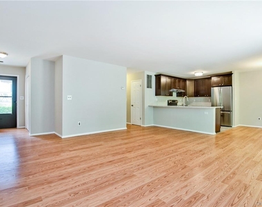 96 Molly Pitcher Lane - Photo Thumbnail 3