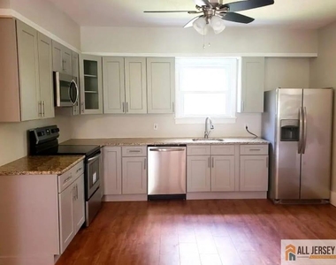 62 Washburn Avenue - Photo Thumbnail 3