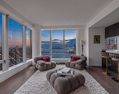252 South Street - Photo Thumbnail 1