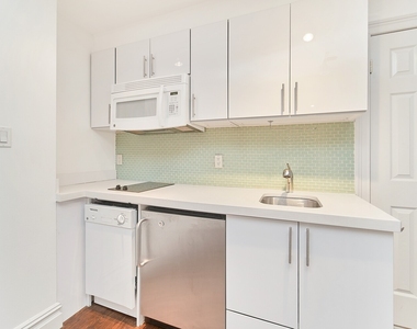 224 W 13th Street - Photo Thumbnail 1
