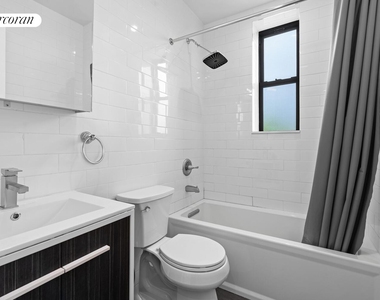 109-20 Queens Boulevard - Photo Thumbnail 7