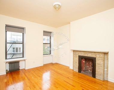420 E 83rd Street - Photo Thumbnail 3