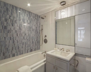 21 E 61st Street - Photo Thumbnail 12