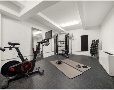 159 Bleecker Street - Photo Thumbnail 12