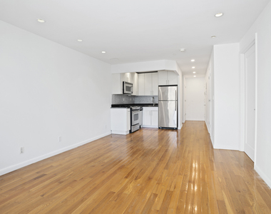 159 Bleecker Street - Photo Thumbnail 2