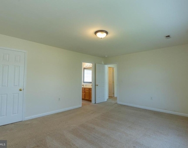 59 Stork Lane - Photo Thumbnail 18